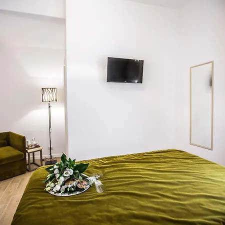 Chic & Town Luxury Rooms Piazza Di Spagna-3